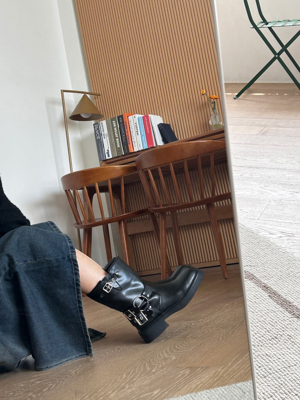 신발 모델 착용 이미지-S14L4